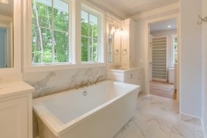 natural bathroom soaker tub